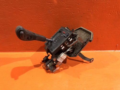 Селектор АКПП TOYOTA CROWN *S14* 33055-30030