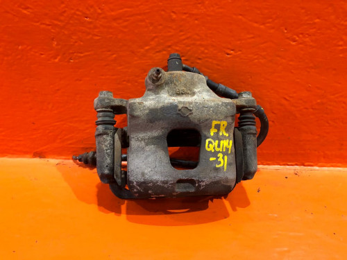 Суппорт тормозной передний правый NISSAN AVENIR W10 4100171E02