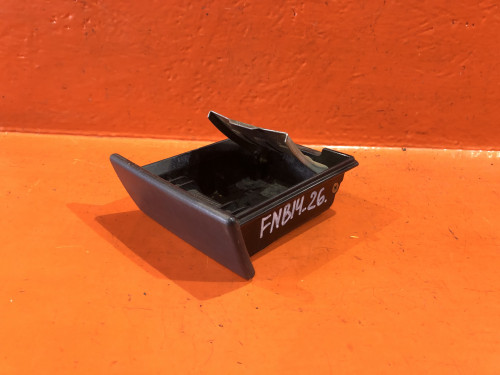 Пепельница NISSAN SUNNY *B14 688003M100