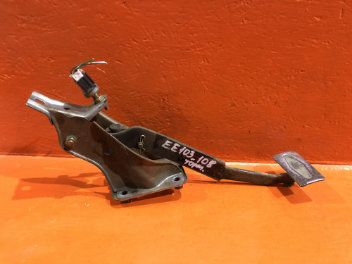 Педаль тормоза TOYOTA CARIB AE11* 47101-12520