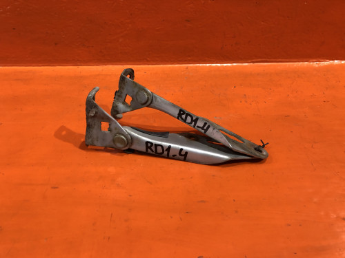 Петля капота правая HONDA CIVIC EK* 60120-ST0-000ZZ