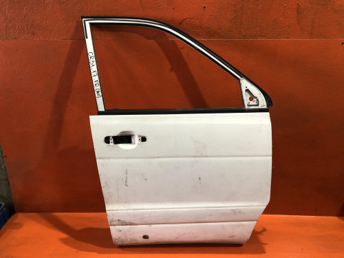 Дверь передняя правая TOYOTA LITE ACE NOAH *R4*/*R5* 67001-28090