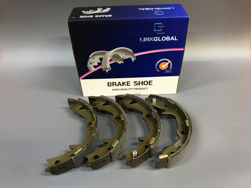 Колодки тормозные задние барабанные MITSUBISHI LANCER X CY* LFN23001