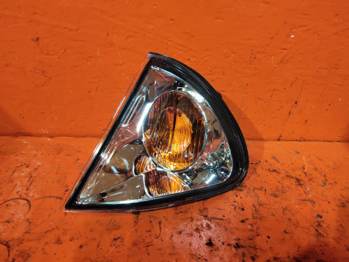 Габарит левый TOYOTA AVENSIS 1997-2003  NLC8215