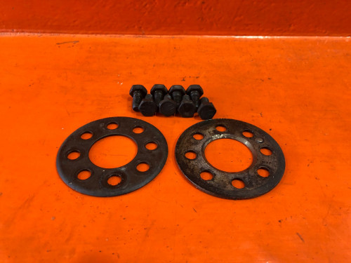 Болт маховика TOYOTA AVENSIS 1997-2003  90109-10054