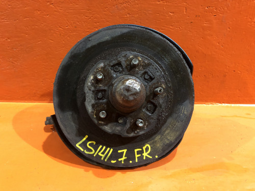 Ступица передняя правая TOYOTA CROWN *S13* 43211-30140