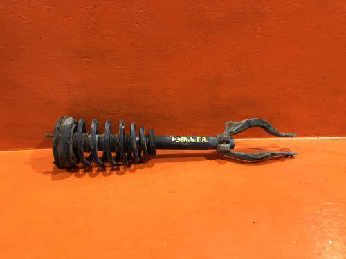 Стойка передняя правая MITSUBISHI DIAMANTE F3*/F4* MB914691