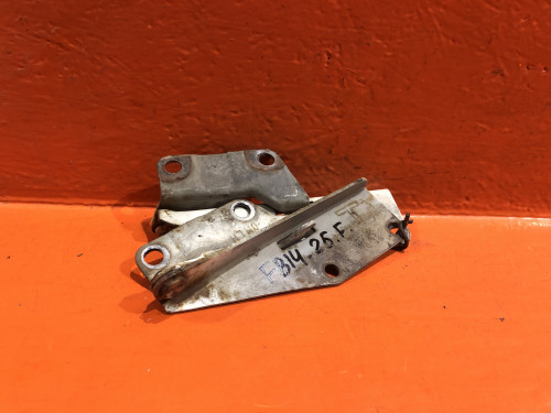 Петля капота правая NISSAN ALMERA (N15) 1995-2000 654000M000