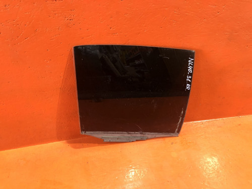 Стекло двери задней правой TOYOTA CORSA/TERCEL/COROLLA II *L4* 68103-16020