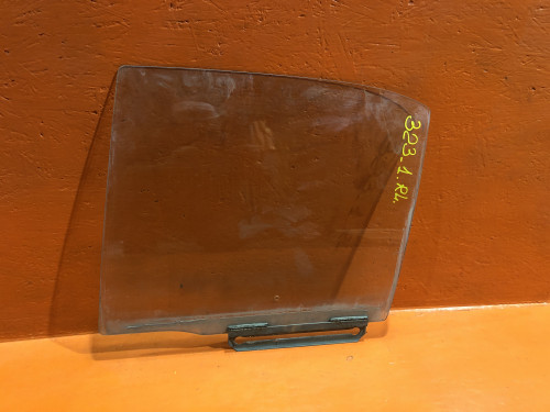 Стекло двери задней левой MAZDA 323 1998-2002 B25D-73-510B