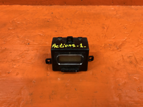 Часы салонные SSANGYONG ACTYON 2005-2010 8111031050