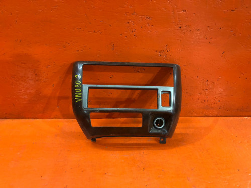 Рамка магнитофона NISSAN PRESAGE *U30 68260AD000