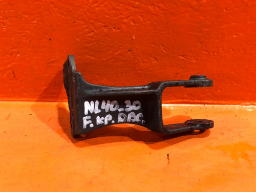 Крепление подушки двигателя передней TOYOTA CORSA/TERCEL/COROLLA II *L4* 12311-55020