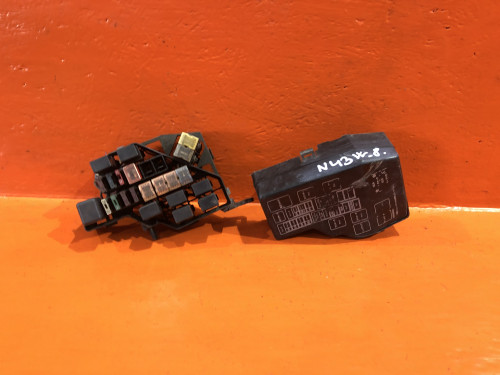 Блок предохранителей подкапотный MITSUBISHI CHARIOT N3*/N4* MB875893