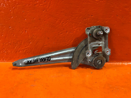 Стеклоподъемник задний правый TOYOTA COROLLA *E10* 69830-12200