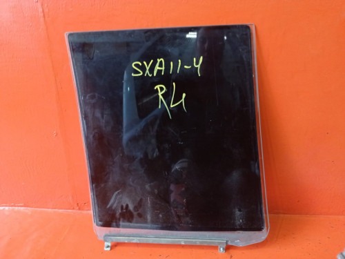 Стекло двери задней левой TOYOTA RAV 4 1994-2000  68114-42020