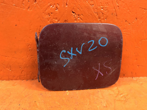 Лючок бензобака TOYOTA CAMRY GRACIA 77350-AA050