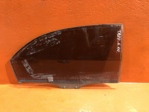 Стекло двери задней правой MAZDA MILLENIA T006-72-511A