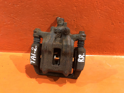 Суппорт тормозной задний правый HONDA AVANCIER 43018-SX0-000