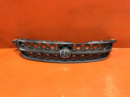 Решетка радиатора NISSAN RNESSA 62310-5V000