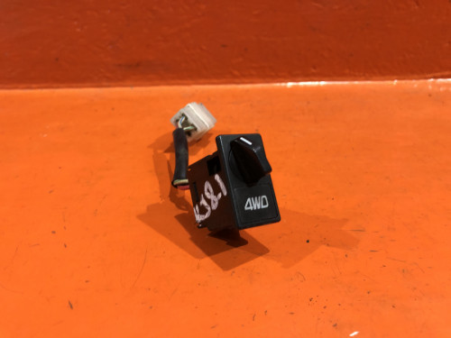 Кнопка включения 4WD SUBARU DOMINGO KJ5/8 783231080