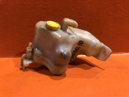 Бачок расширительный NISSAN RNESSA 217105V000