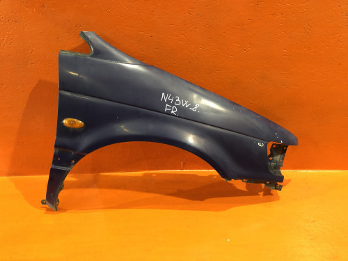 Крыло переднее правое MITSUBISHI CHARIOT N3*/N4* MB637974