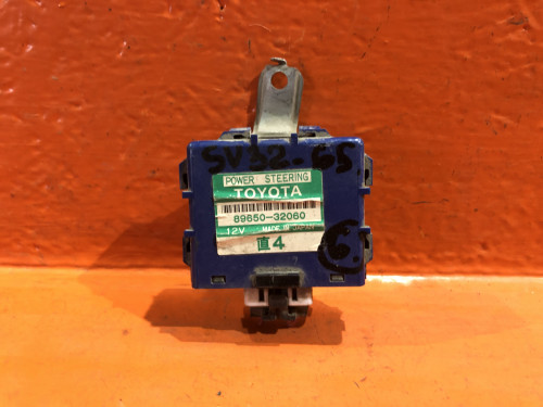 Блок электронный TOYOTA CAMRY SV30 89650-32060