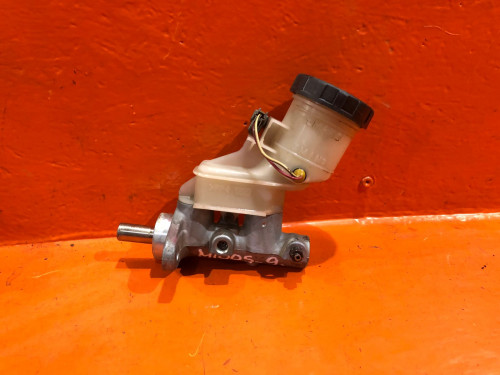 Главный тормозной цилиндр TOYOTA DUET