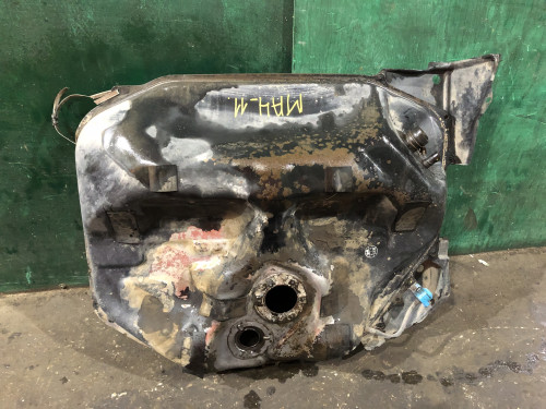 Бак топливный/бензобак HONDA DOMANI MA* 17500-SR3-930
