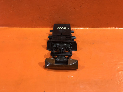 Подстаканник NISSAN PRESAGE *U30 68430AD001