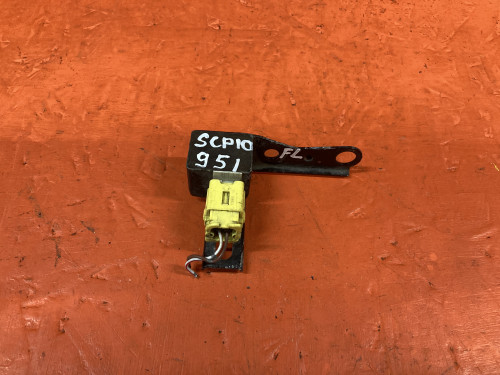 Датчик Airbag TOYOTA VITZ *CP1*