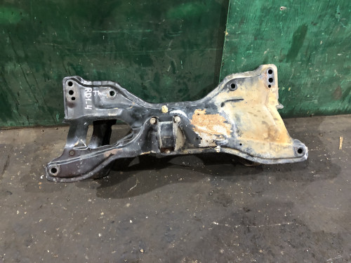Балка передняя поперечная HONDA CIVIC EK* 50210-S04-000