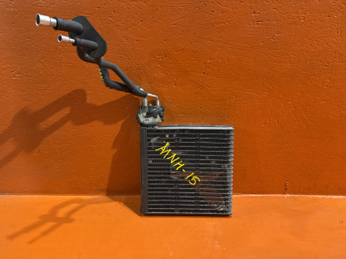 Испаритель кондиционера TOYOTA ALPHARD *H1* 88501-28400