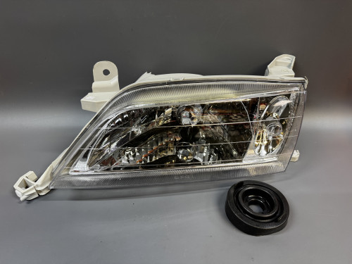 Фара передняя левая TOYOTA CARINA *T21* NLC1035