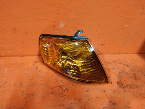 Габарит правый NISSAN AD Y11 NLC8202