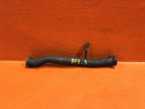 Трубка системы охлаждения HONDA STEPWGN RF1/2 19505-P30-000