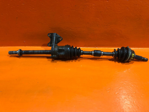 Привод передний правый NISSAN AVENIR W10 3910072N16