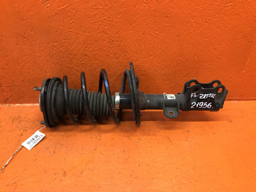 Стойка передняя левая TOYOTA AVENSIS 2009- 