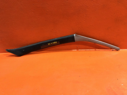 Накладка передней правой стойки кузова HONDA DOMANI MA* 84101-ST0-000ZA