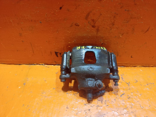 Суппорт тормозной передний правый NISSAN AVENIR W10 4100171E02