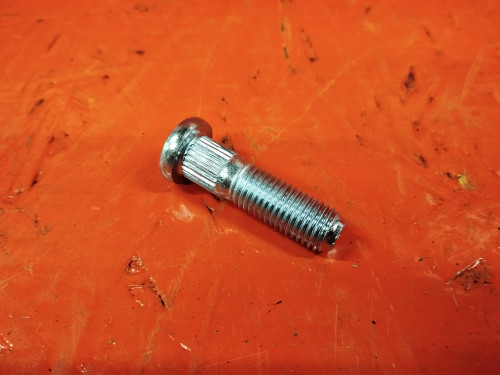 Шпилька колесная TOYOTA ALLEX/RUNX *E12* NNH115