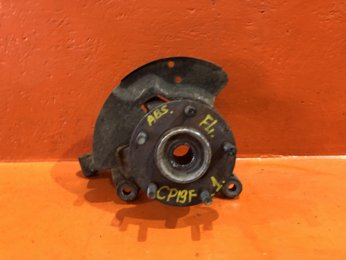 Ступица передняя левая MAZDA 323 1998-2002 C10033031A