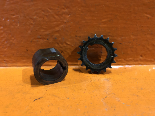 Шестерня коленвала NISSAN RNESSA 1302140F01