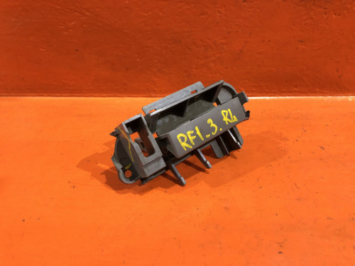 Ручка двери задней левой салонная HONDA STEPWGN RF1/2 72665-S47-003ZA