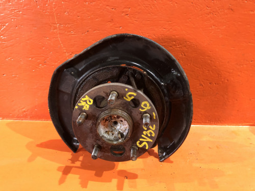 Ступица задняя правая TOYOTA CAMRY 1991-1996 42304-20090