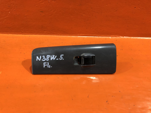 Кнопка стеклоподъемника передняя левая MITSUBISHI CHARIOT N3*/N4* MB788041