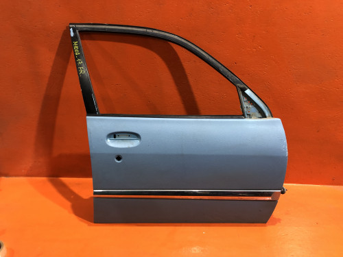 Дверь передняя правая TOYOTA DUET 67001-97201