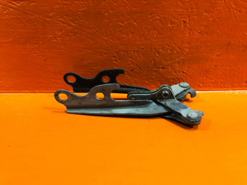 Петля капота левая TOYOTA CARIB AE95G 53420-12171