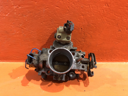 Дроссельная заслонка TOYOTA CAMRY SV30 22210-74720